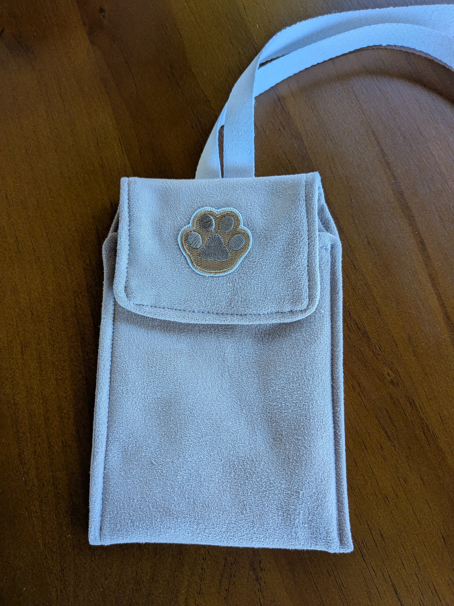 Short phone case